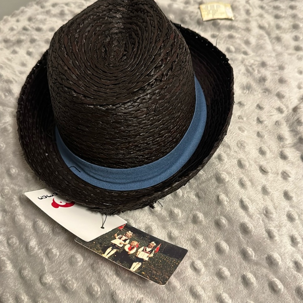 Fedora boys